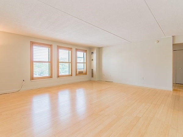 108 Peterborough Street # 5E