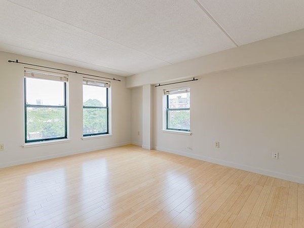 108 Peterborough Street # 5E