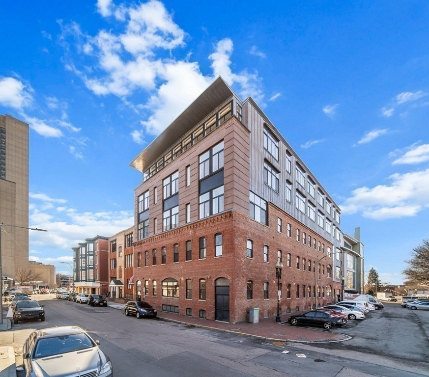 70 Northampton St # 404