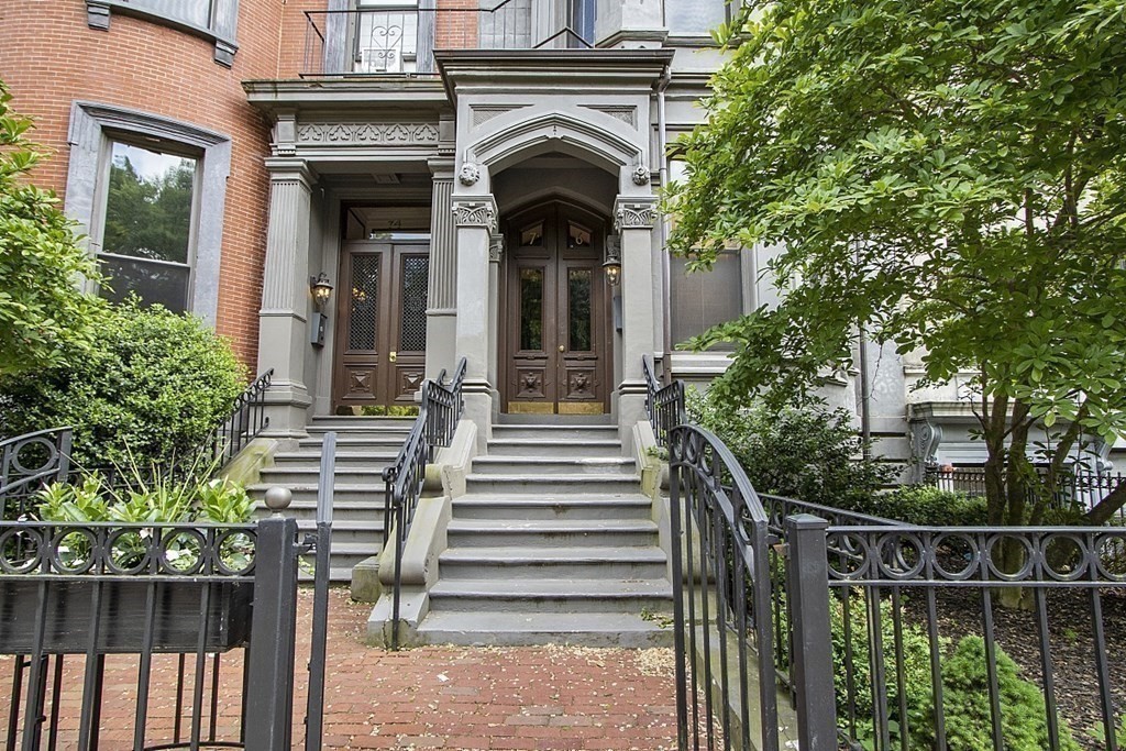 76 Commonwealth Ave # 11