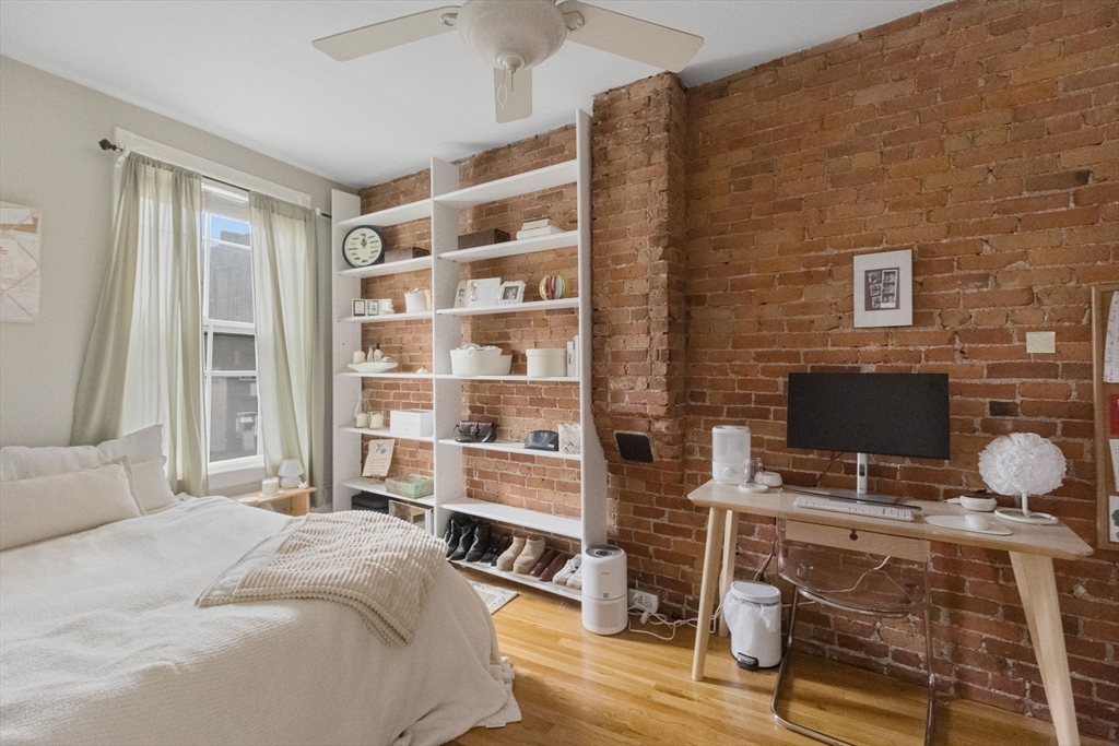 592 Columbus Ave # 3