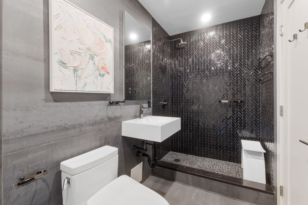 85 E India Row # 38H
