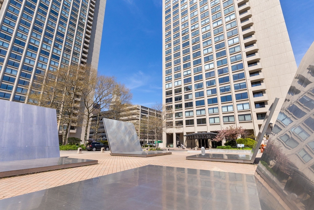 85 E India Row # 38H