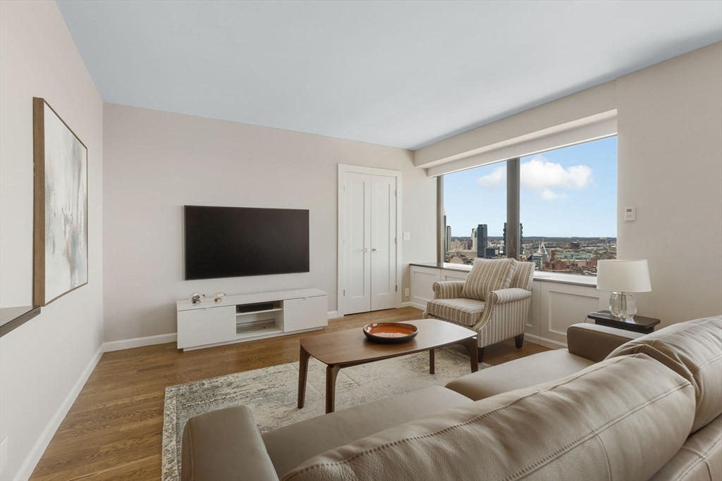 85 E India Row # 38H