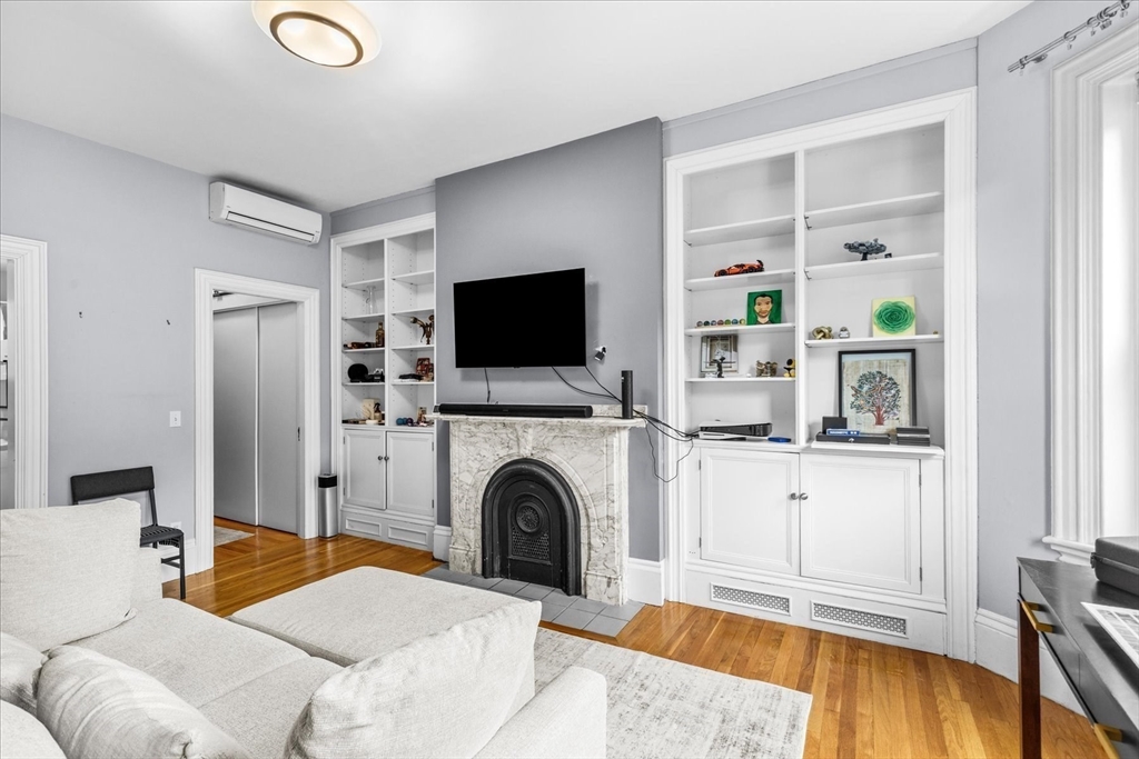 93 Pembroke St # 2