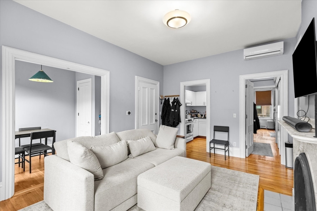 93 Pembroke St # 2