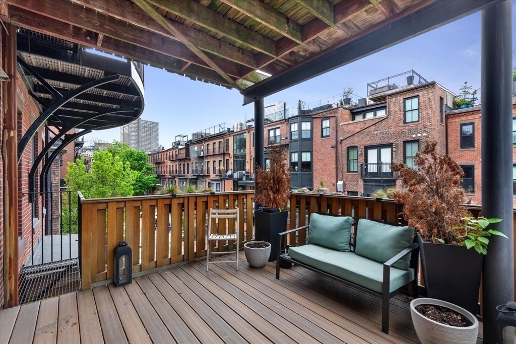 93 Pembroke St # 2