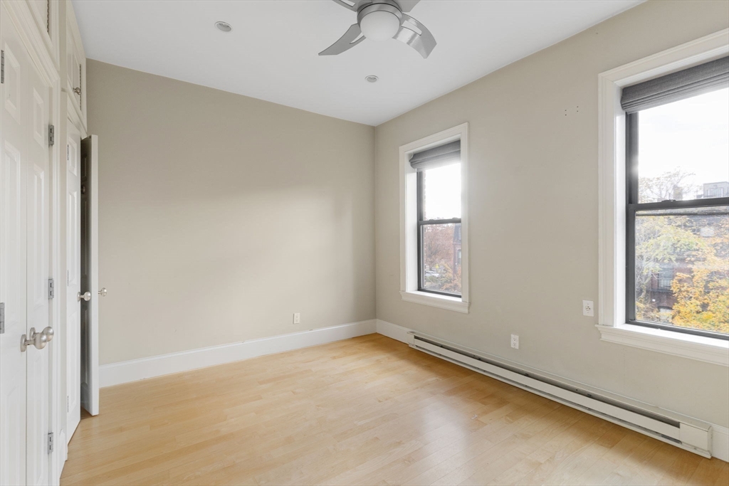 17 Follen St # 4
