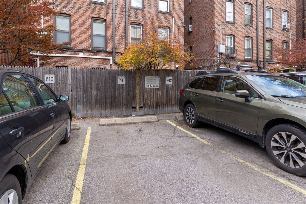 17 Follen St # 4