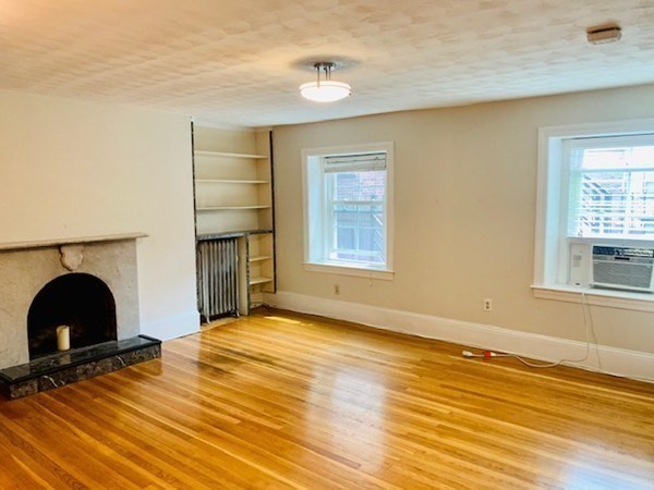 16 Hancock St # 4R