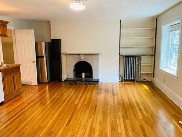 16 Hancock St # 4R