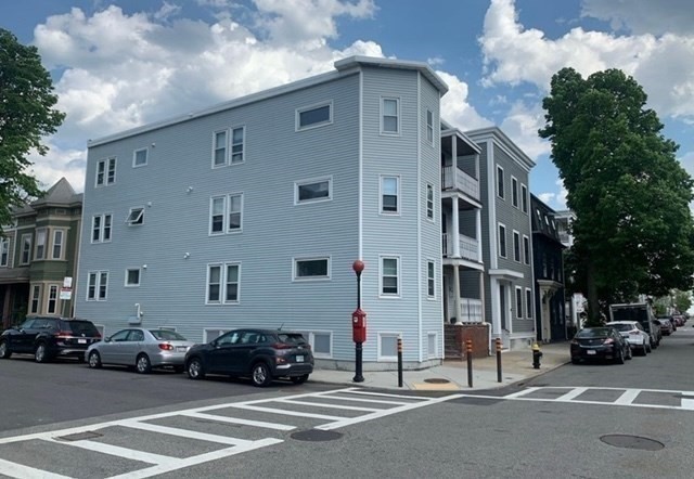 24 P St # 2