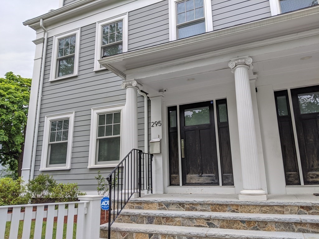 295 Broadway # 295