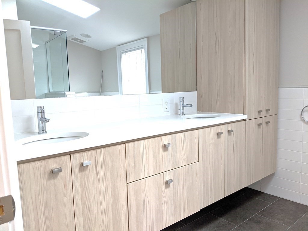 295 Broadway # 295