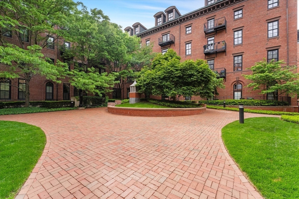 21 Father Francis Gilday St # 314