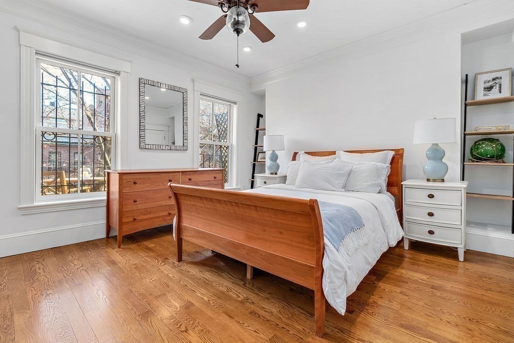 34 Worcester Sq # 4