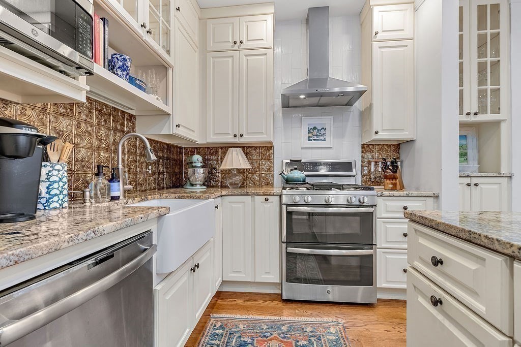 34 Worcester Sq # 4