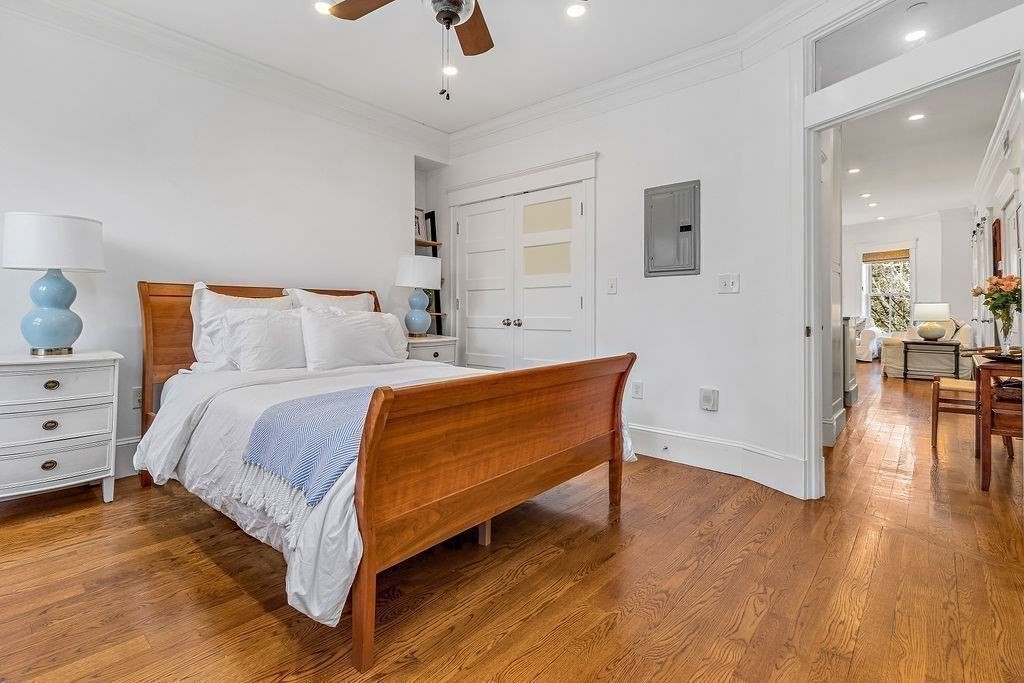 34 Worcester Sq # 4