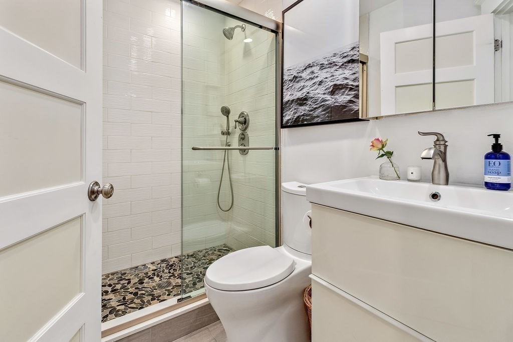34 Worcester Sq # 4