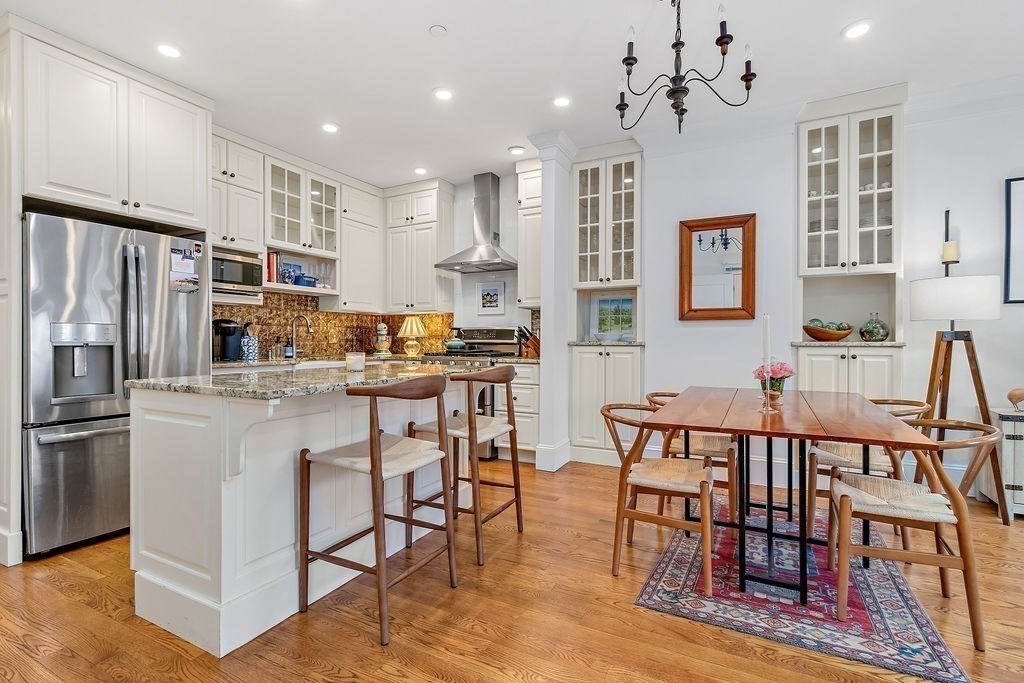 34 Worcester Sq # 4