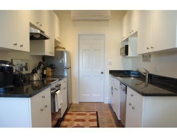 76 Commonwealth Avenue # 11