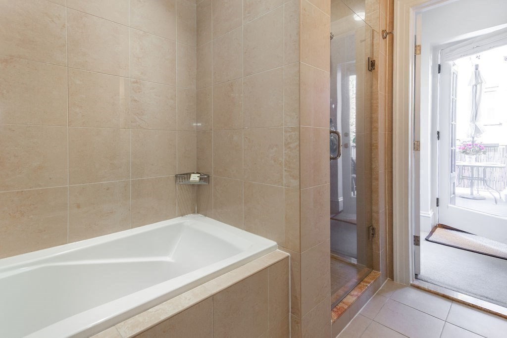 495 Columbus Ave # 2