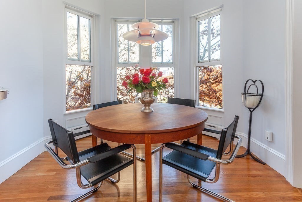 495 Columbus Ave # 2