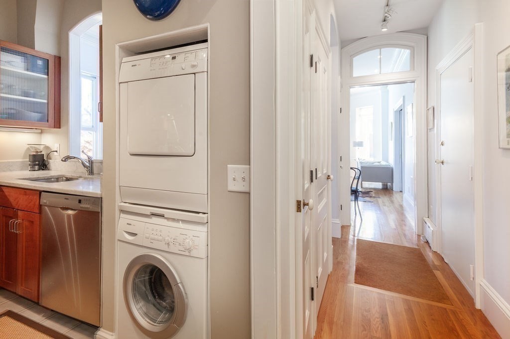 495 Columbus Ave # 2