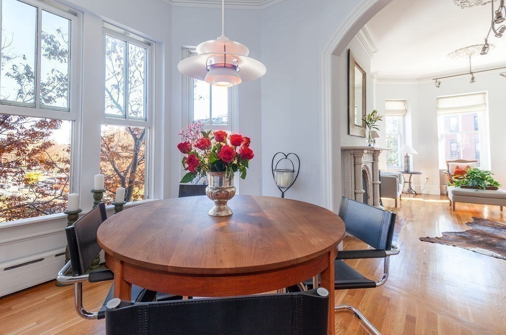 495 Columbus Ave # 2