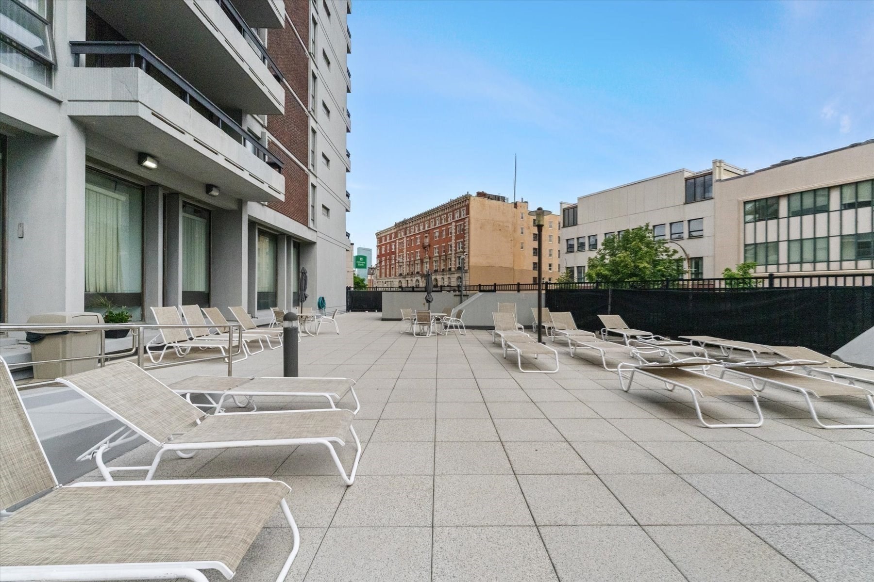 566 Commonwealth Ave # 703