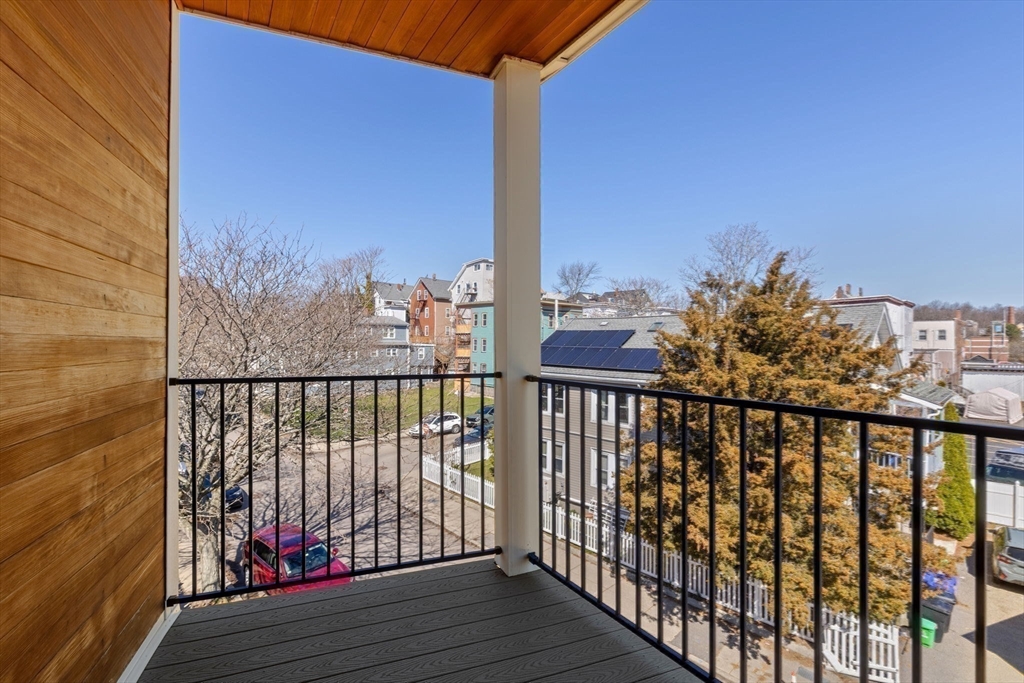 17 Chestnut Ave # 3