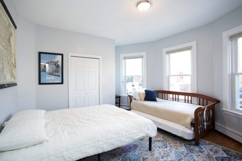 81 Sydney St # 1