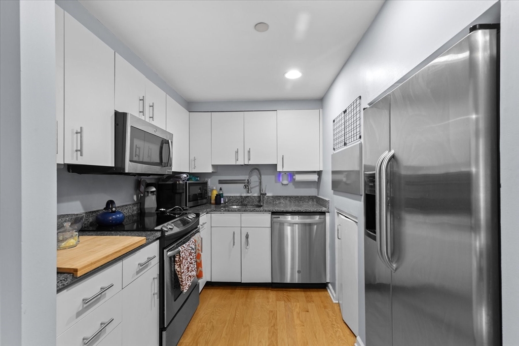 10 Rogers St # 214