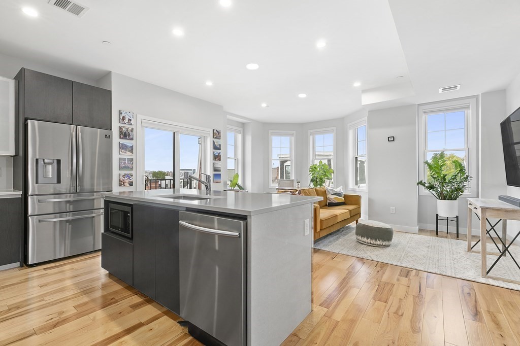 39 Lexington # 7