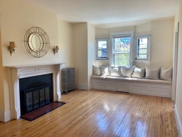 291 Commonwealth Ave # 6