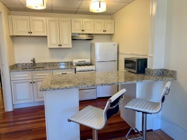 291 Commonwealth Ave # 6