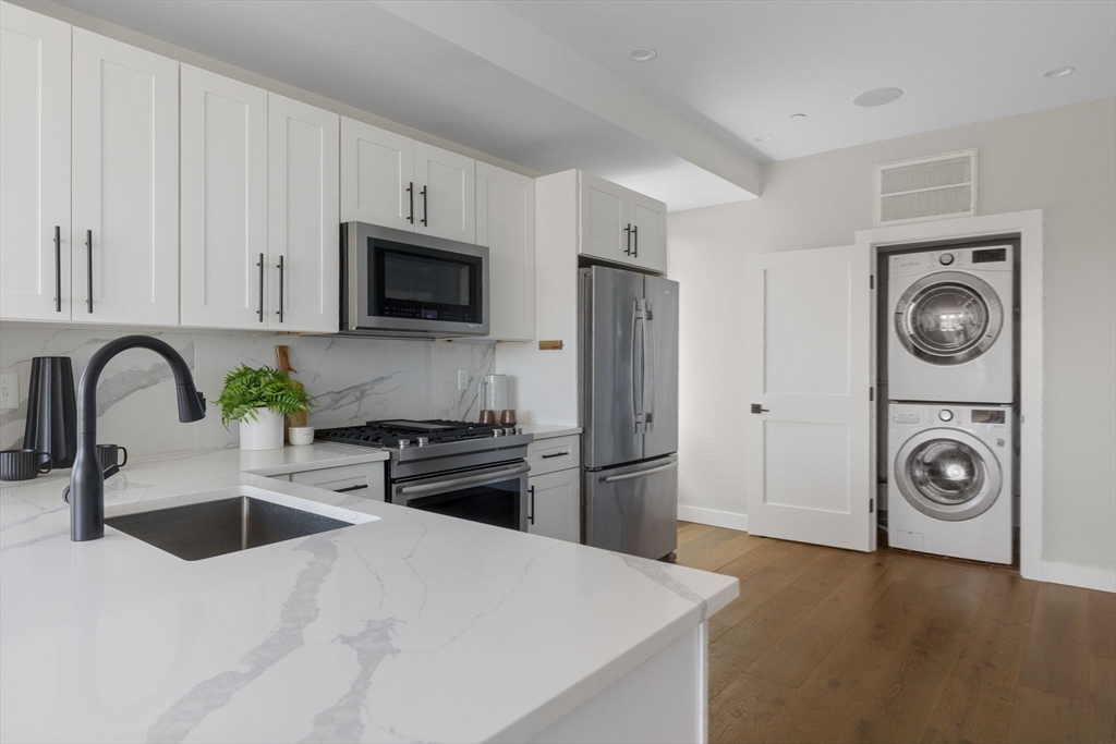 17 Chestnut Avenue # 3