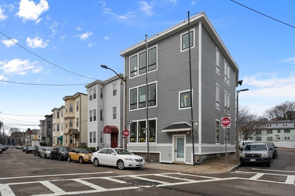 17 Chestnut Avenue # 3