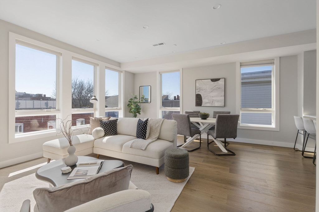 17 Chestnut Avenue # 3