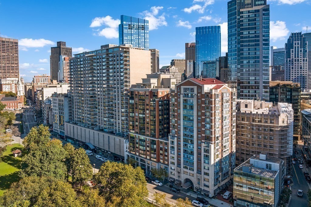 170 Tremont St Unit: PKNG