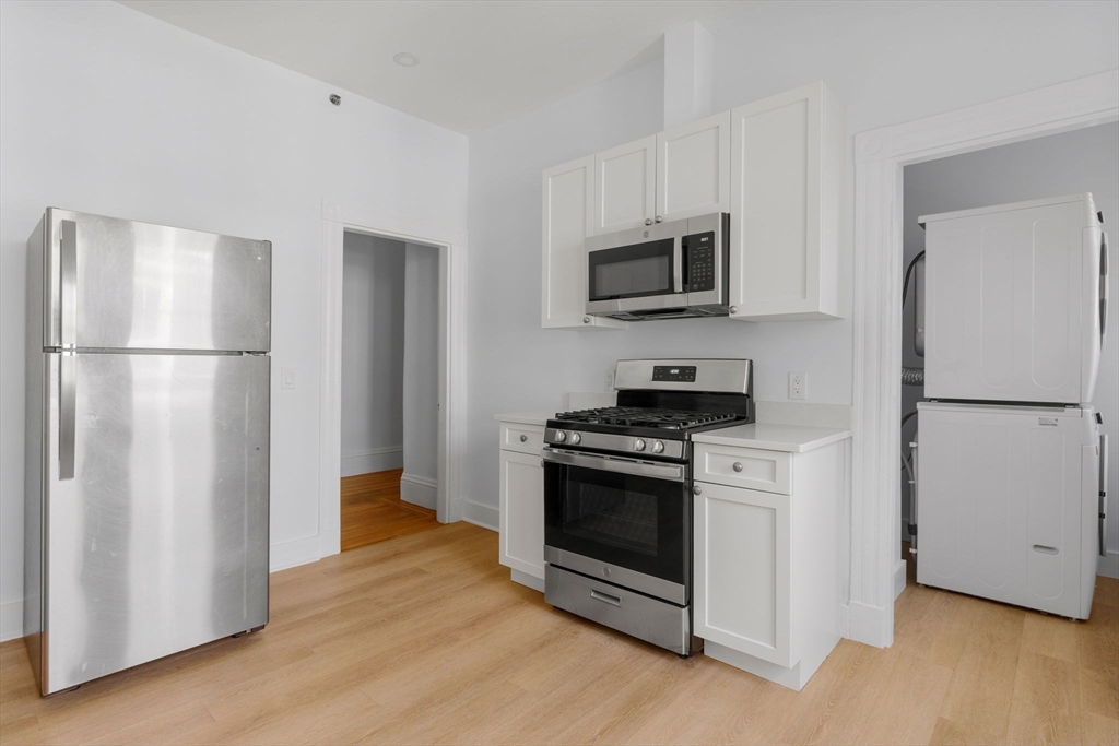 173 Davis St # 3