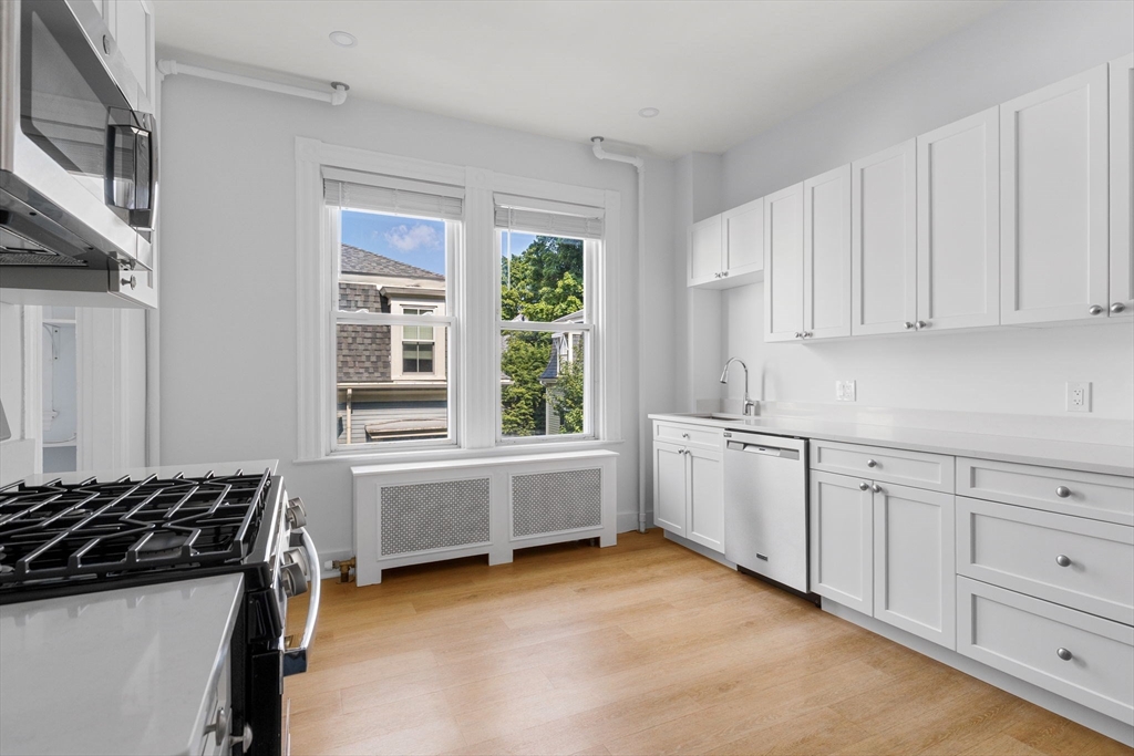 173 Davis St # 3