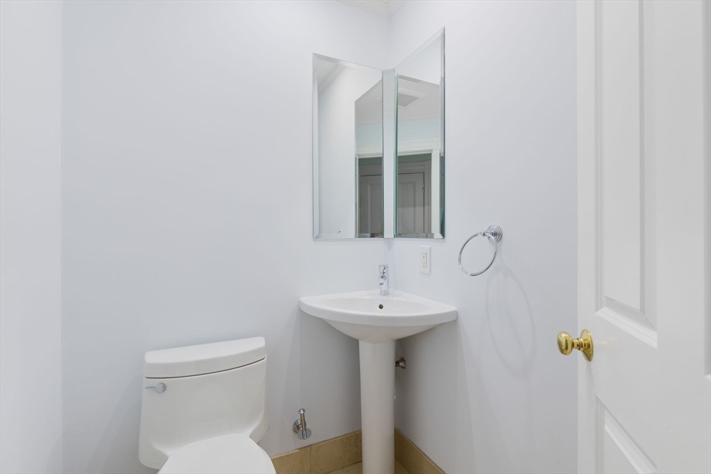 173 Davis St # 3