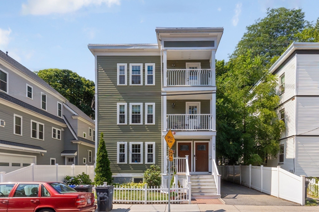 143 Williams St # 3