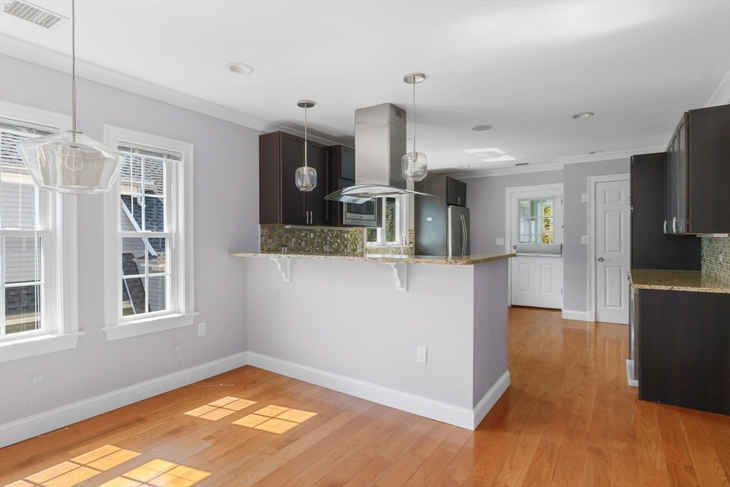 143 Williams St # 3