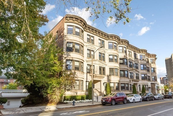 5 Winchester St # 202