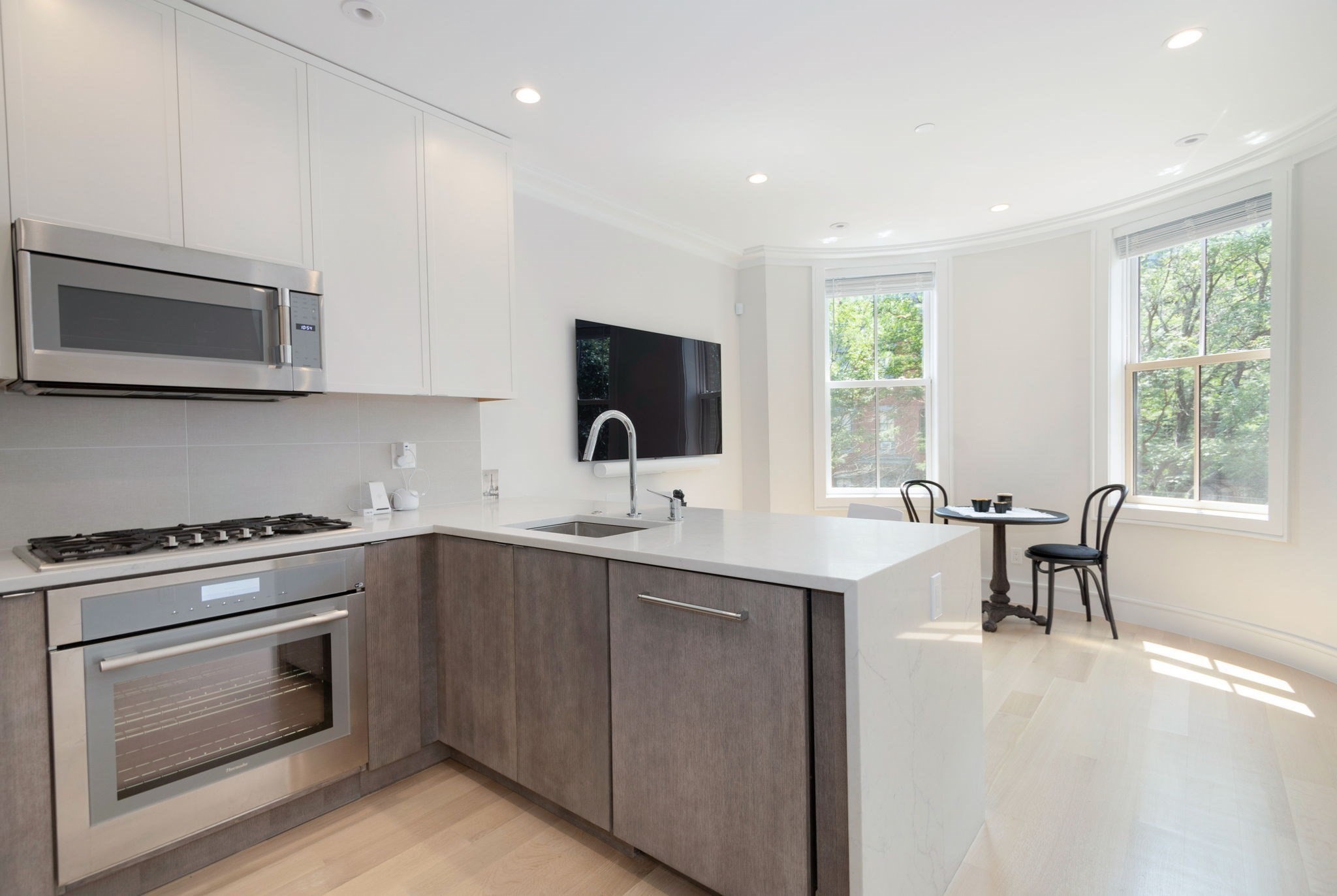 53 Rutland Sq # 2