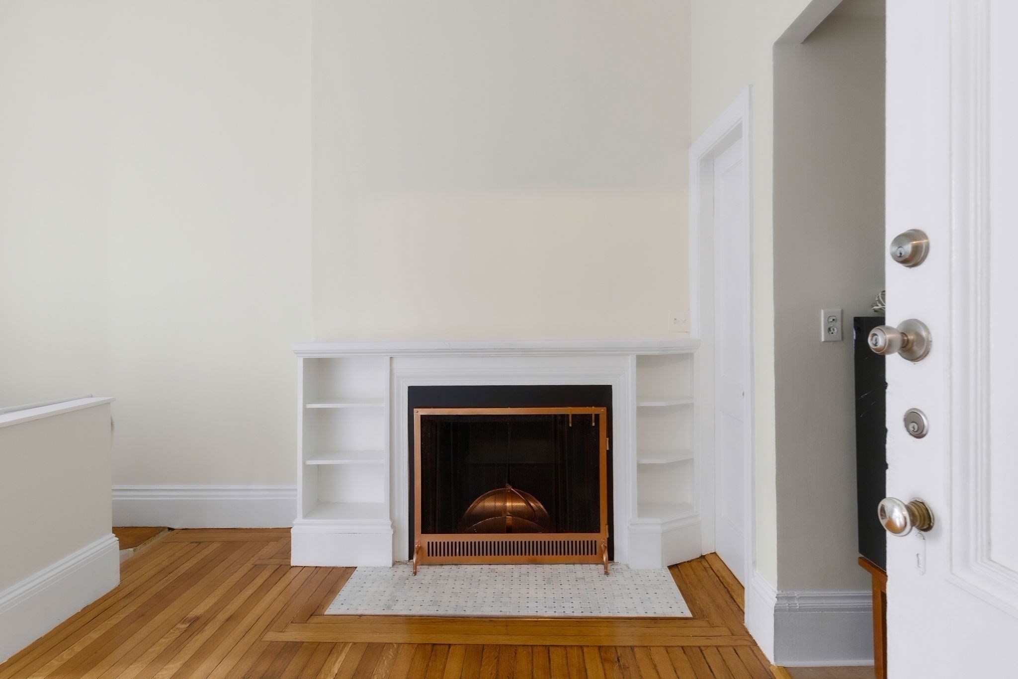167 Beacon St Unit: 1/3