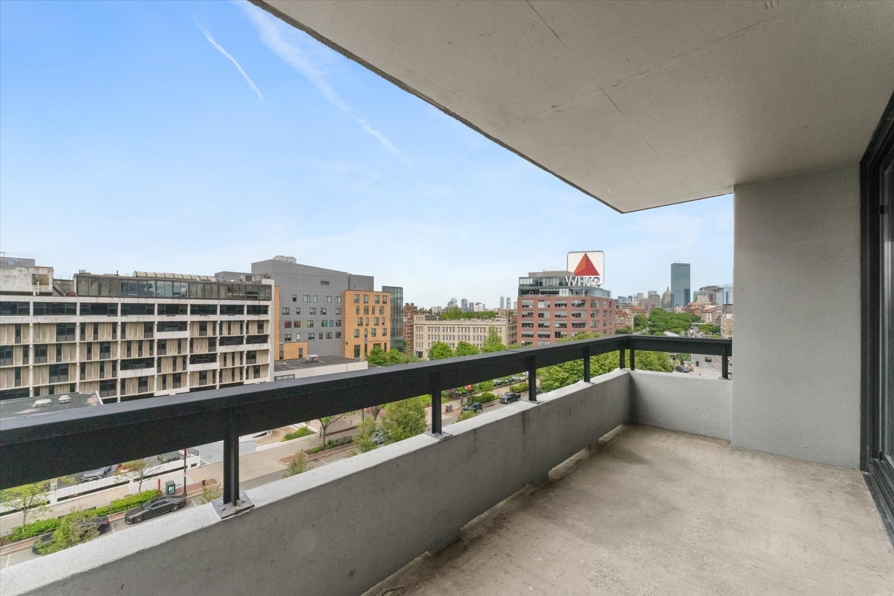 566 Commonwealth Ave # 703