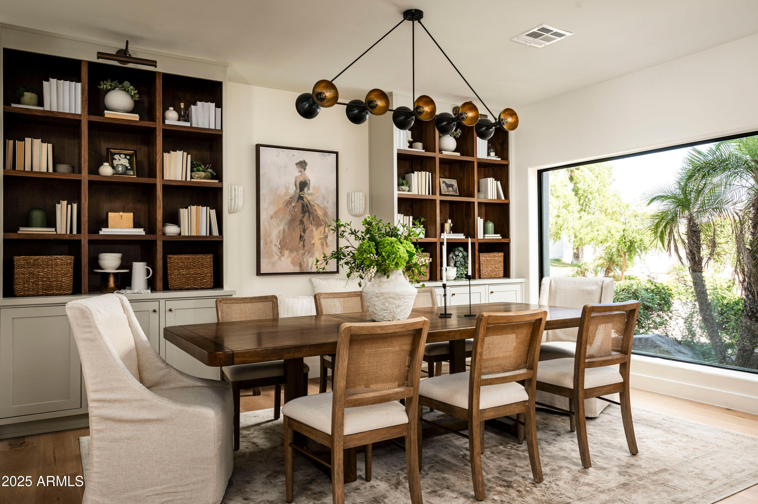 3186 E STELLA Lane